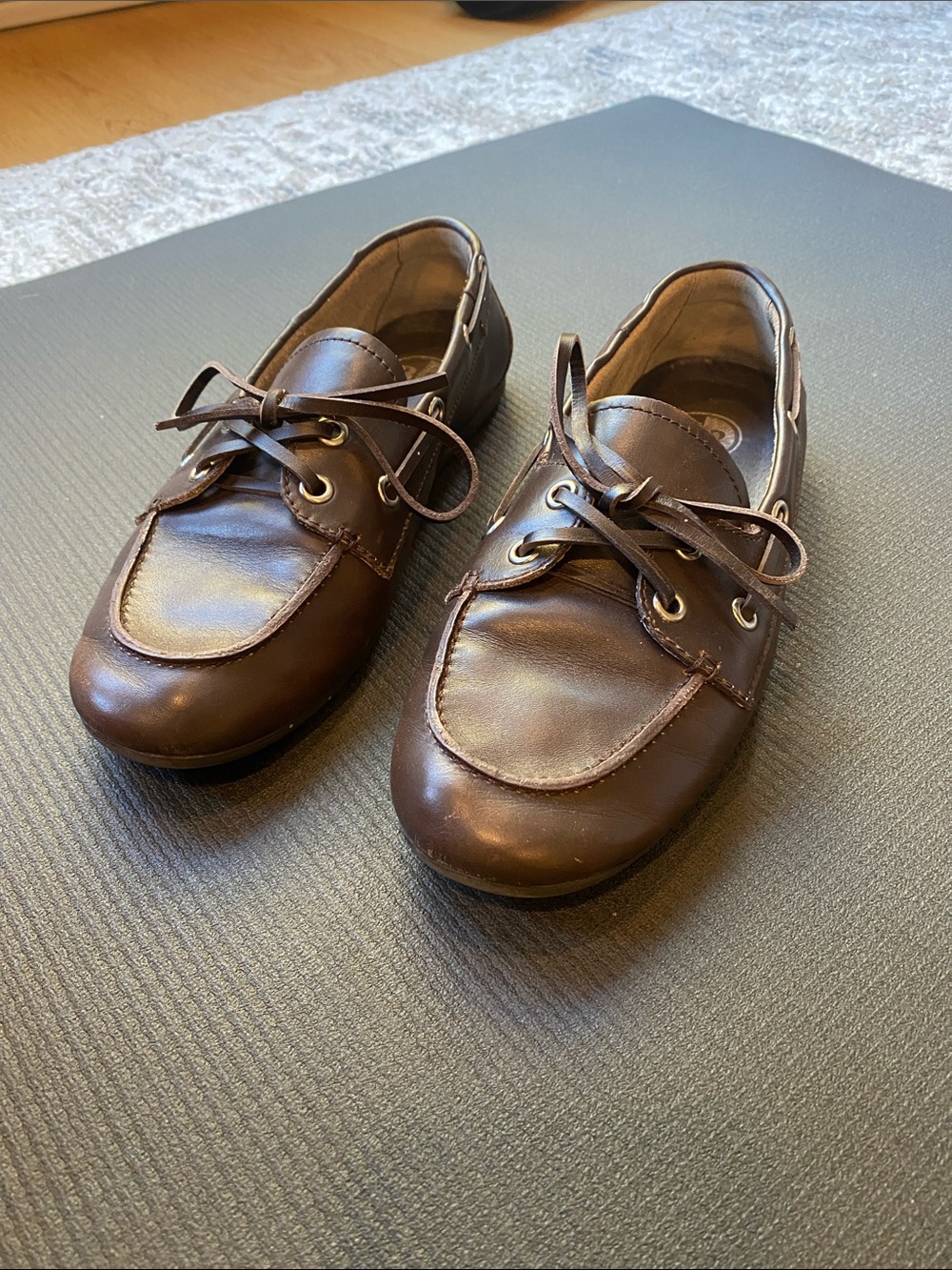 B2 Brea Boat Shoe Brown Boat Shoes- size 7- fits like 6.5